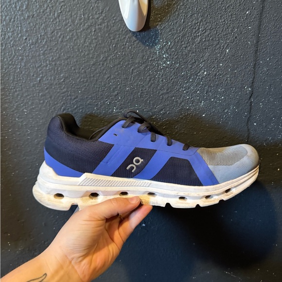 Women’s On Running Cloudrunner Dark Blue and Gray Sneakers - Picture 6 of 8